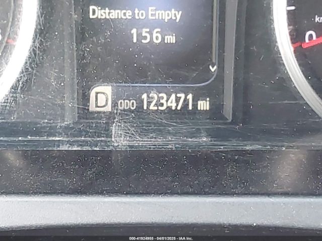 4T1BF1FK2HU813846 Toyota CAMRY SE
