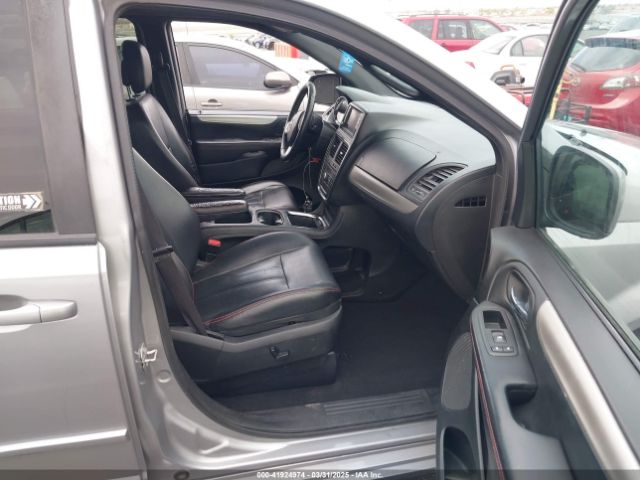 2C4RDGEG0HR711385 Dodge Grand Caravan Gt