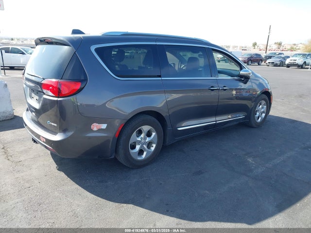 Chrysler Pacifica Hybrid Limited 2018 2C4RC1N71JR229563 Image 4