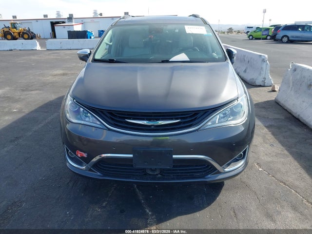 Chrysler Pacifica Hybrid Limited 2018 2C4RC1N71JR229563 Image 6
