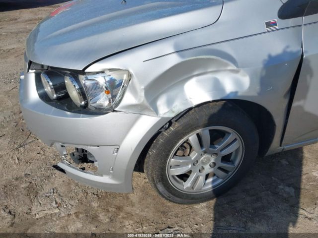 1G1JC5SH5F4175981 Chevrolet Sonic Lt Auto