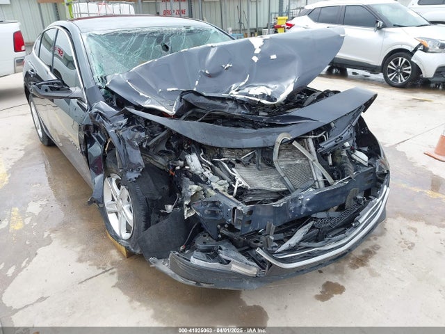 1G1ZB5ST4NF205453 Chevrolet Malibu Fwd Ls