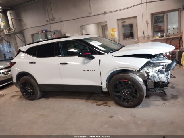3GNKBHR47RS159702 Chevrolet Blazer Awd 2lt