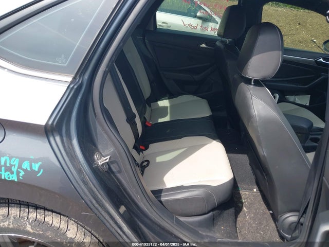 3VWC57BU7KM048213 Volkswagen Jetta 1.4t R-line/1.4t S/1.4t Se