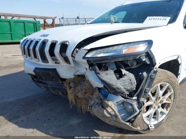 1C4PJMCB9JD513693 Jeep Cherokee Latitude 4x4/latitude Tech Connect 4x4