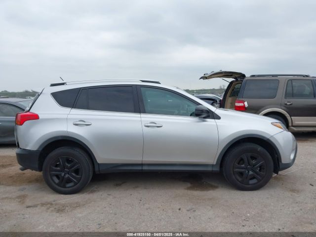 2T3ZFREV6EW126395 Toyota RAV4 LE