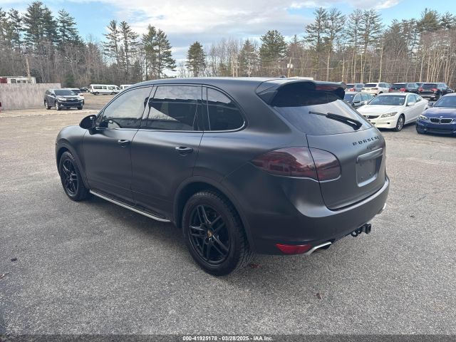 2013 PORSCHE CAYENNE WP1AF2A23DLA34855 Photo 2