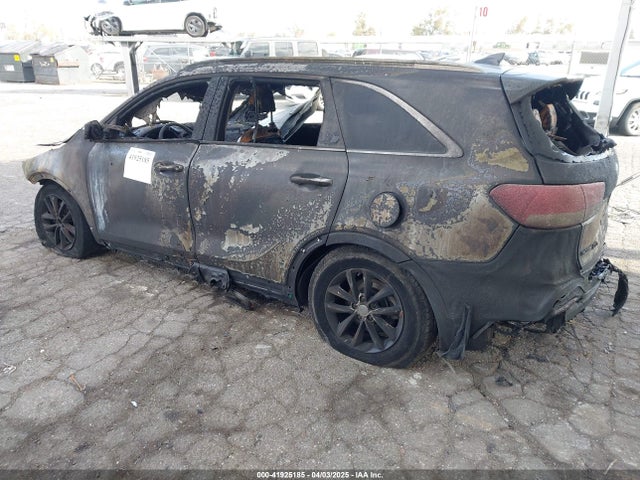 5XYPG4A56JG404296 KIA Sorento 3.3l Lx