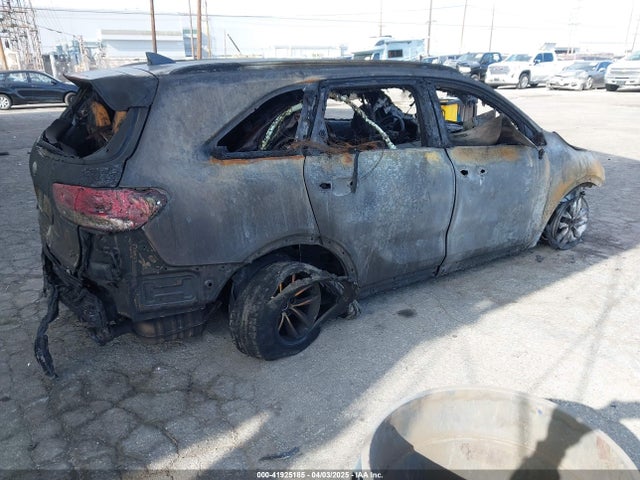 5XYPG4A56JG404296 KIA Sorento 3.3l Lx