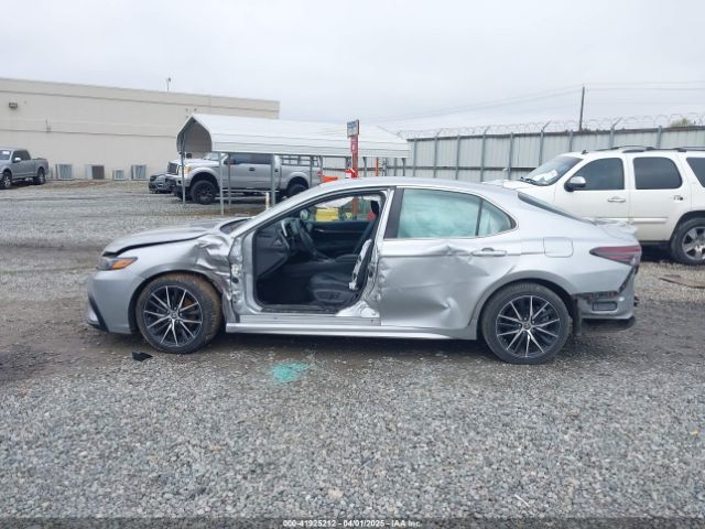 4T1G11AK4PU724404 Toyota CAMRY SE