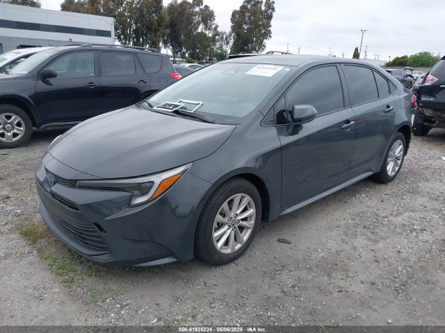 Toyota Corolla Hybrid Le 2024 JTDBCMFE5R3065089 Image 2