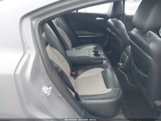 2C3CDXBG7HH553583 Dodge Charger Se Rwd