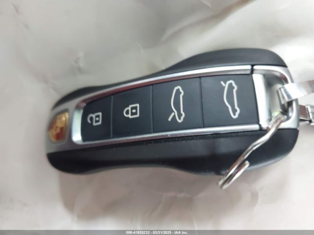 WP0AA2Y19MSA19122 Porsche Taycan