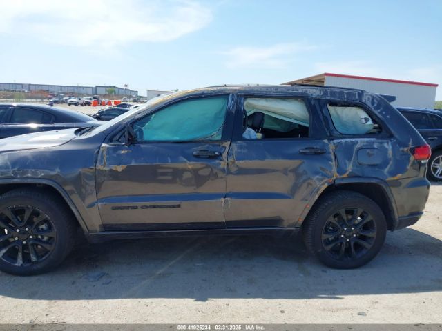 1C4RJFAG9JC442262 Jeep Grand Cherokee Altitude 4x4