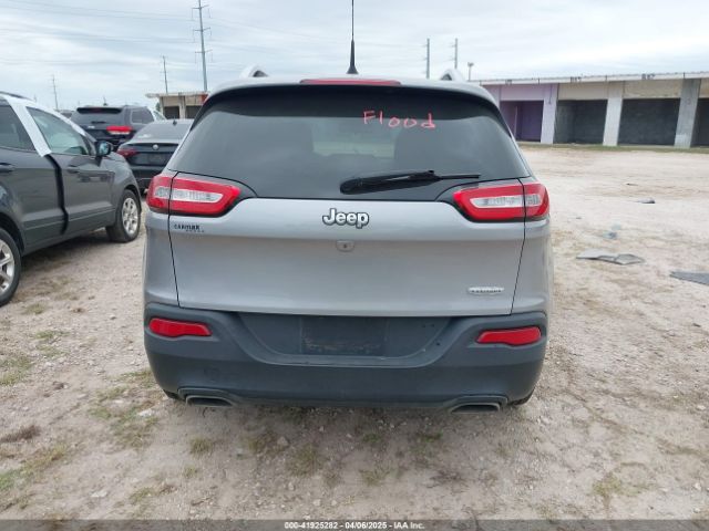 1C4PJLCX4JD559096 Jeep Cherokee Latitude Fwd