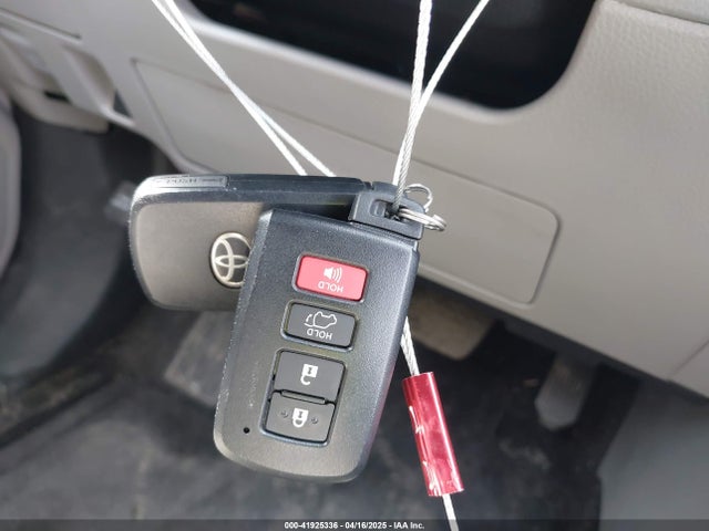 5TDJKRFH9FS115122 Toyota Highlander Xle V6