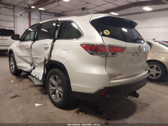 5TDJKRFH9FS115122 Toyota Highlander Xle V6