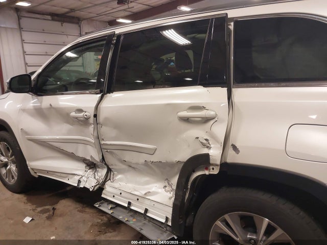 5TDJKRFH9FS115122 Toyota Highlander Xle V6