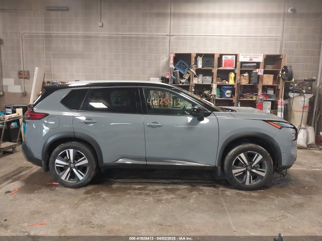 JN8AT3DD6MW320943 Nissan Rogue Platinum Intelligent Awd