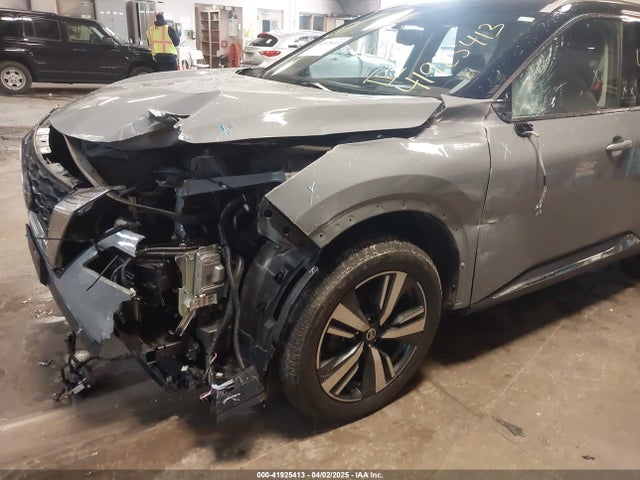 JN8AT3DD6MW320943 Nissan Rogue Platinum Intelligent Awd