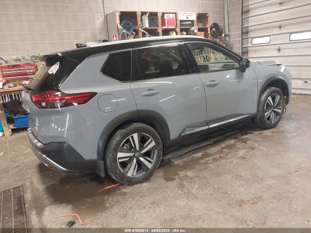JN8AT3DD6MW320943 Nissan Rogue Platinum Intelligent Awd