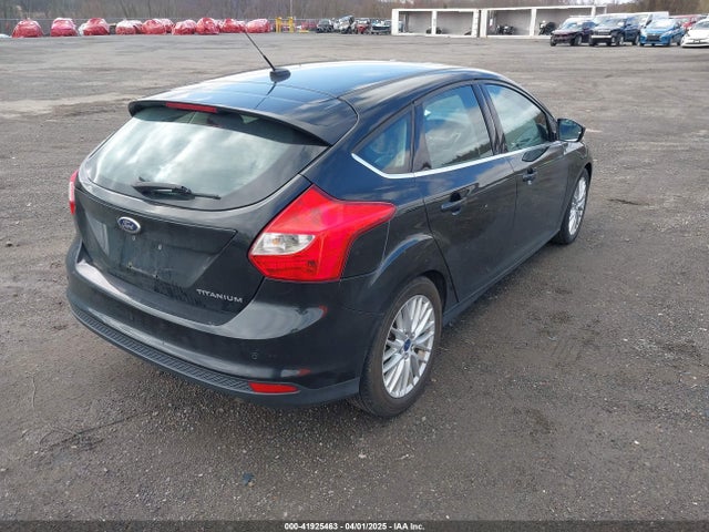 1FADP3N23EL462900 Ford Focus Titanium