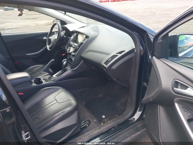 1FADP3N23EL462900 Ford Focus Titanium