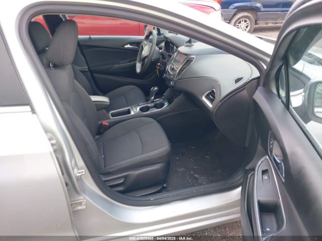 3G1BE6SM8HS509148 Chevrolet Cruze Lt Auto