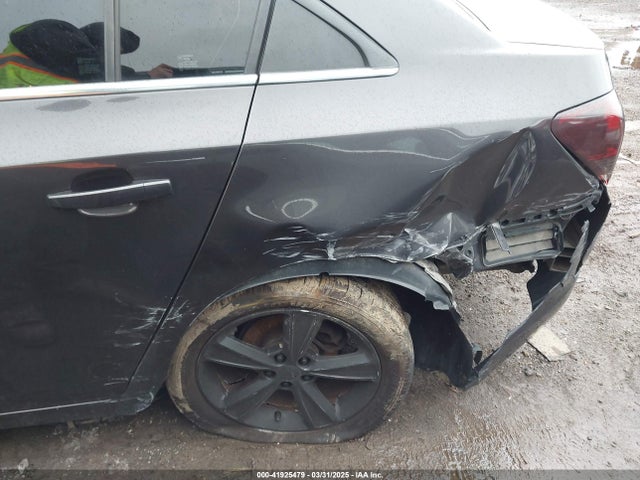 1G1PE5SB4F7160693 Chevrolet Cruze 2lt Auto