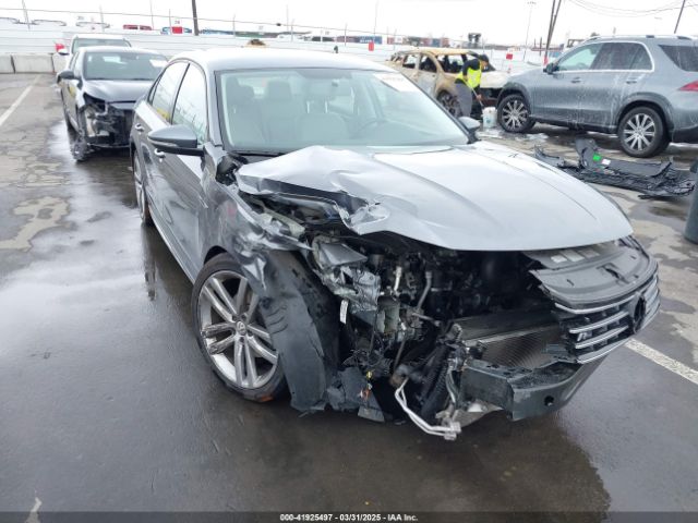 1VWAA7A37JC012145 Volkswagen Passat 2.0t R-line/2.0t S