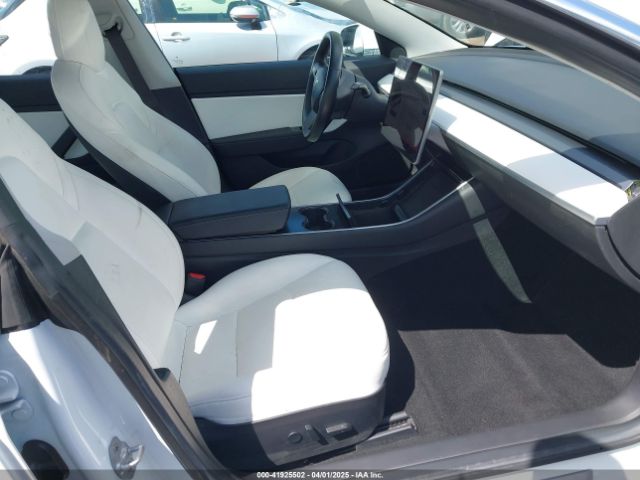 2018 TESLA MODEL 3 5YJ3E1EB6JF081491 Photo 4
