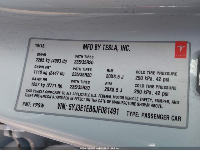 2018 TESLA MODEL 3 5YJ3E1EB6JF081491 Photo 8