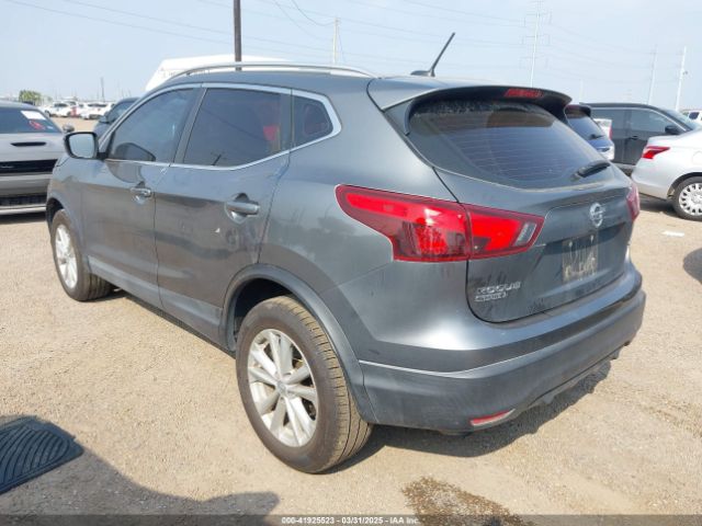 JN1BJ1CP5JW157836 Nissan Rogue Sport Sv