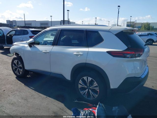 JN8BT3BA4NW043658 Nissan Rogue Sv Fwd