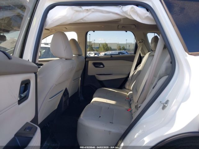 JN8BT3BA4NW043658 Nissan Rogue Sv Fwd