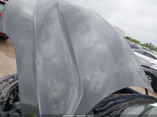 3GNAXHEV0JS506562 Chevrolet EQUINOX LS