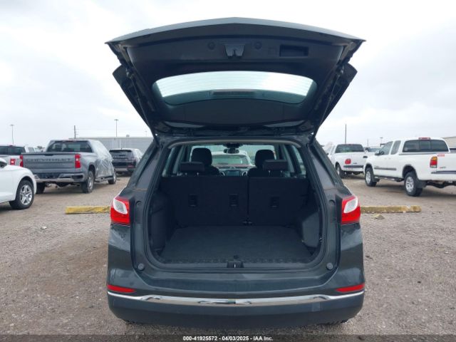 3GNAXHEV0JS506562 Chevrolet EQUINOX LS