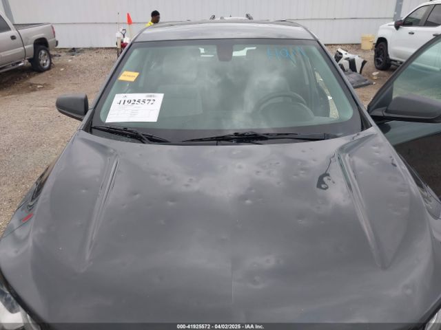 3GNAXHEV0JS506562 Chevrolet EQUINOX LS