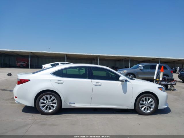 JTHBW1GG5E2053996 Lexus ES 300H