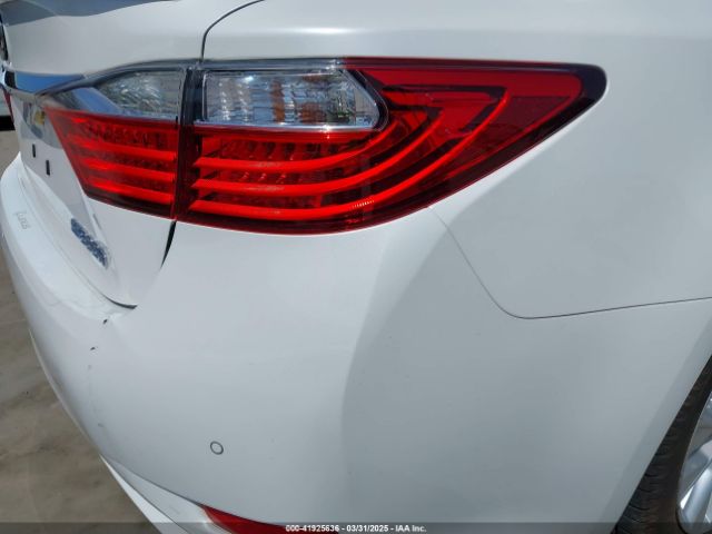 JTHBW1GG5E2053996 Lexus ES 300H