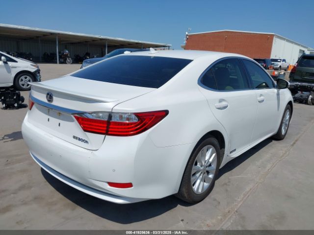 JTHBW1GG5E2053996 Lexus ES 300H