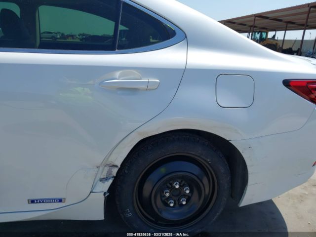 JTHBW1GG5E2053996 Lexus ES 300H