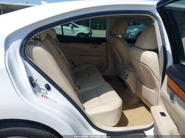 JTHBW1GG5E2053996 Lexus ES 300H