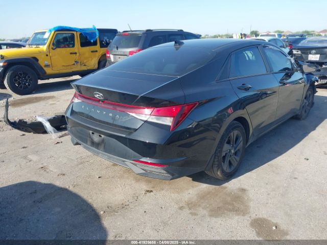5NPLS4AG0NH084969 Hyundai ELANTRA SEL