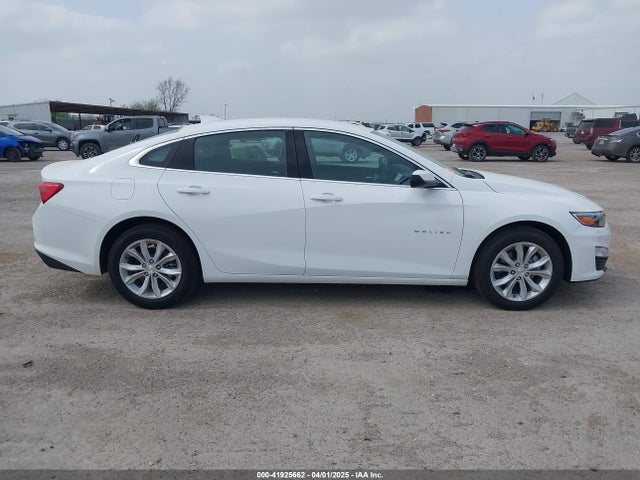 1G1ZD5STXSF129016 Chevrolet Malibu Fwd 1lt