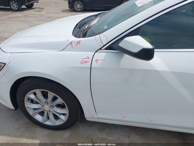 1G1ZD5STXSF129016 Chevrolet Malibu Fwd 1lt