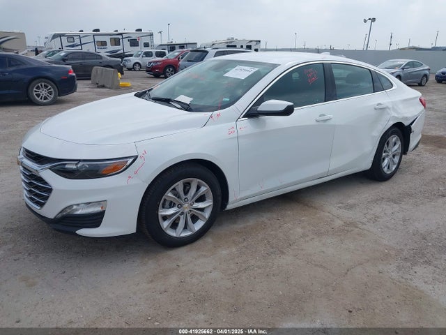 1G1ZD5STXSF129016 Chevrolet Malibu Fwd 1lt
