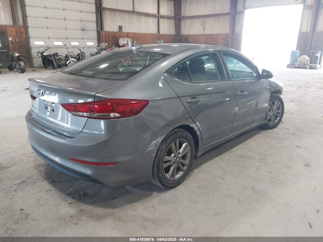 5NPD84LF8JH274407 Hyundai ELANTRA SEL