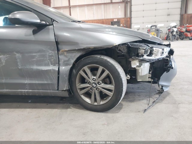 5NPD84LF8JH274407 Hyundai ELANTRA SEL
