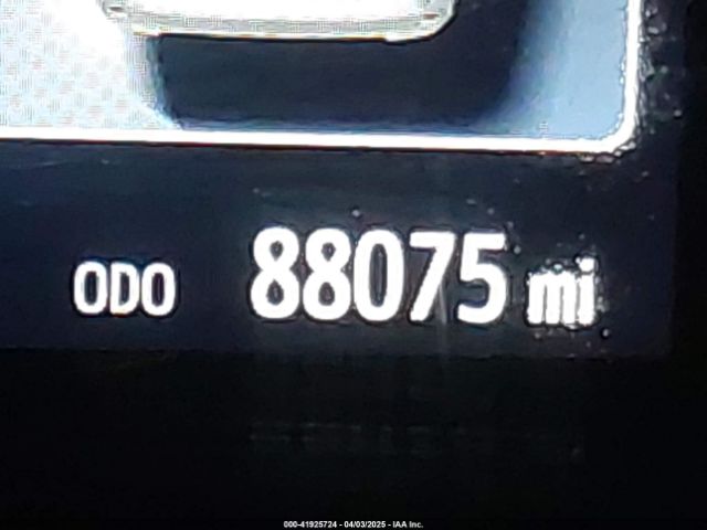 5TDYZ3DC9JS918343 Toyota Sienna Xle 8 Passenger